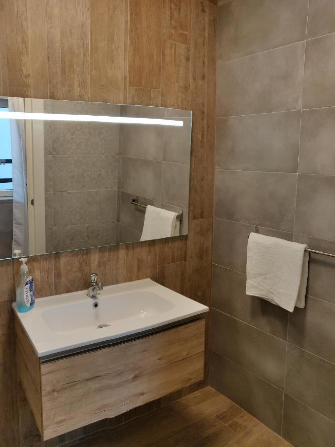 Walter'S B&B Gzira Exteriör bild
